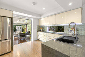 49 Dunmore St, EAST TOOWOOMBA, QLD 4350 AU