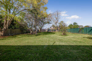 6 Merritt St, HARRISTOWN, QLD 4350 AU