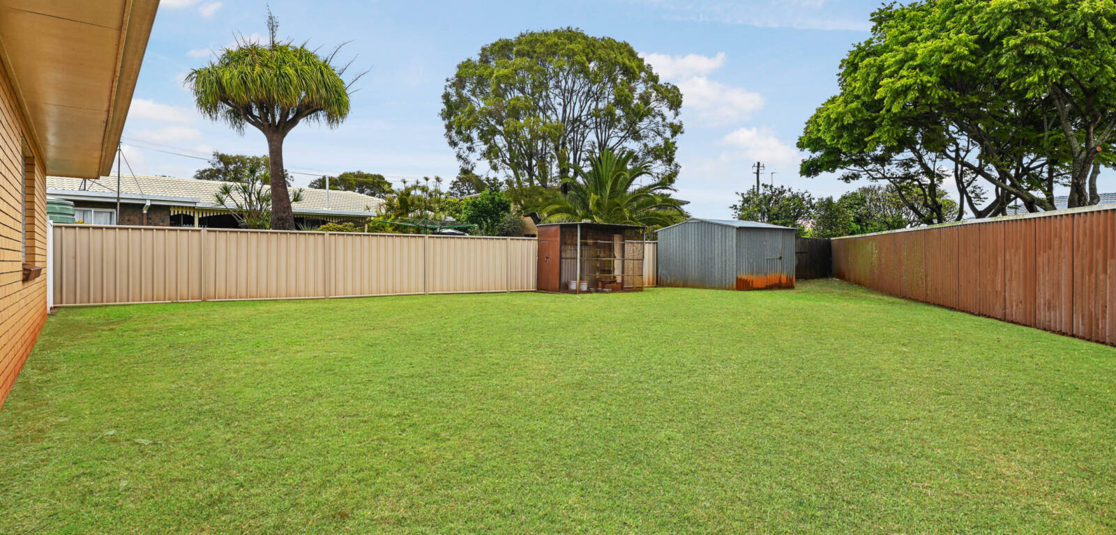 15 - 17 Brolga Cres, HARRISTOWN, QLD 4350 AU