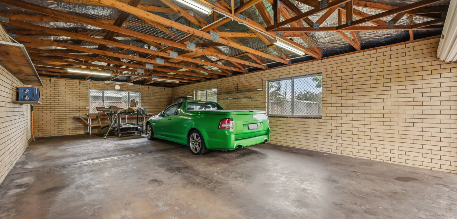 15 - 17 Brolga Cres, HARRISTOWN, QLD 4350 AU