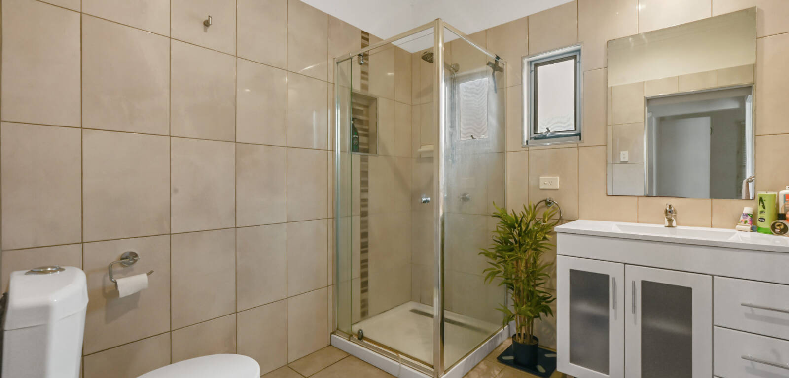 12 goodwood st, NEWTOWN, QLD 4350 AU