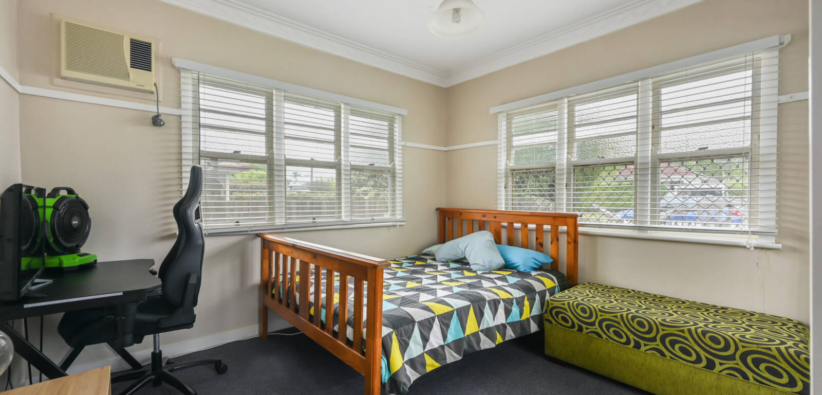 12 goodwood st, NEWTOWN, QLD 4350 AU