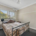 12 goodwood st, NEWTOWN, QLD 4350 AU