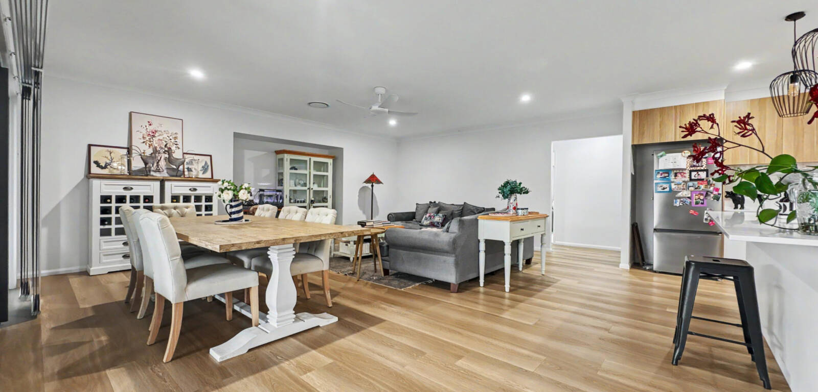 10 Pickering St, HIGHFIELDS, QLD 4352 AU
